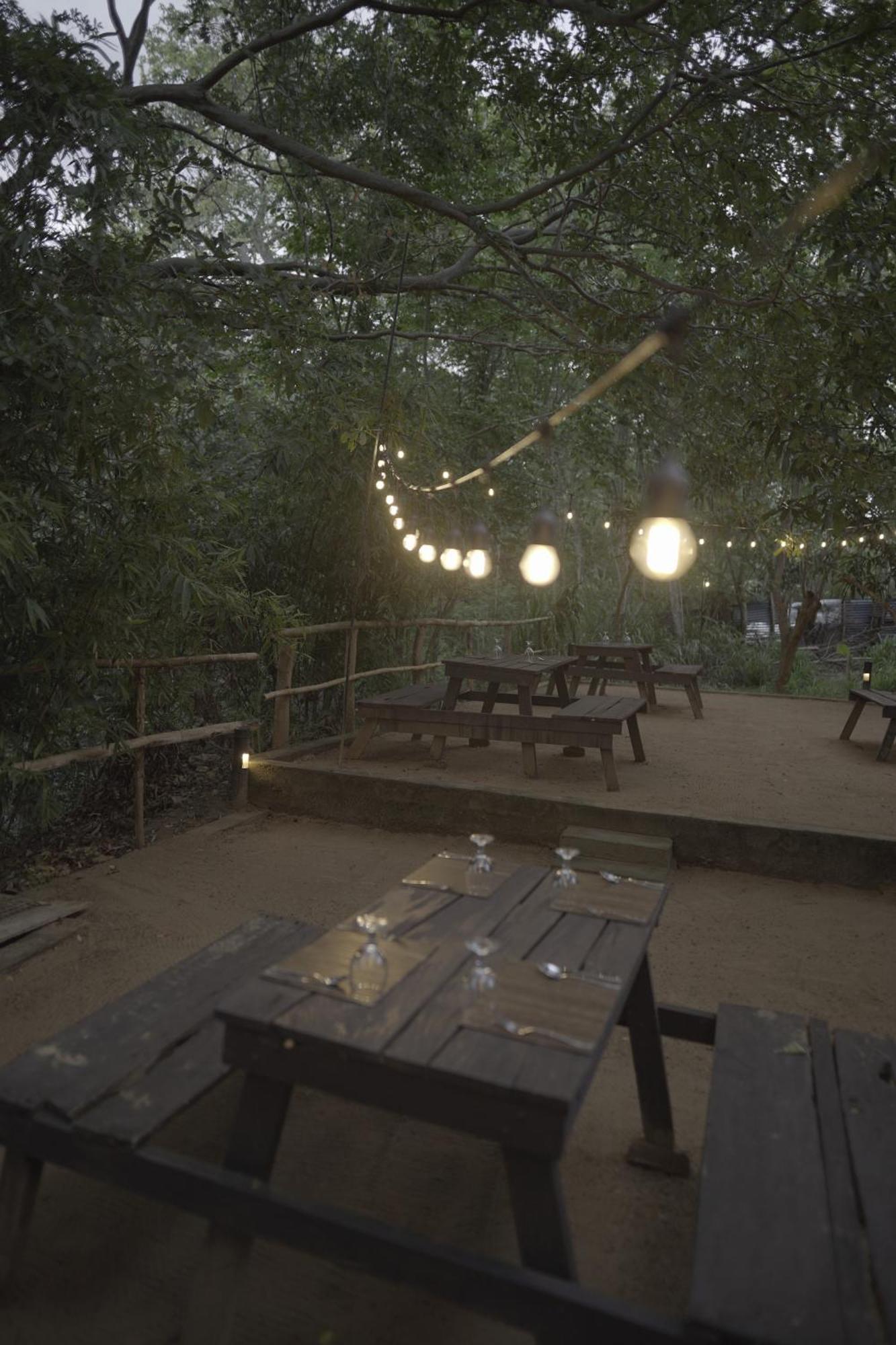 River Glamping By Gaga Bees Udawalawe Exterior foto